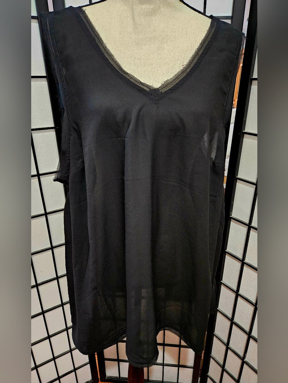 Torrid 2 (2X) Black Sheer Georgette Raw Edge Tank